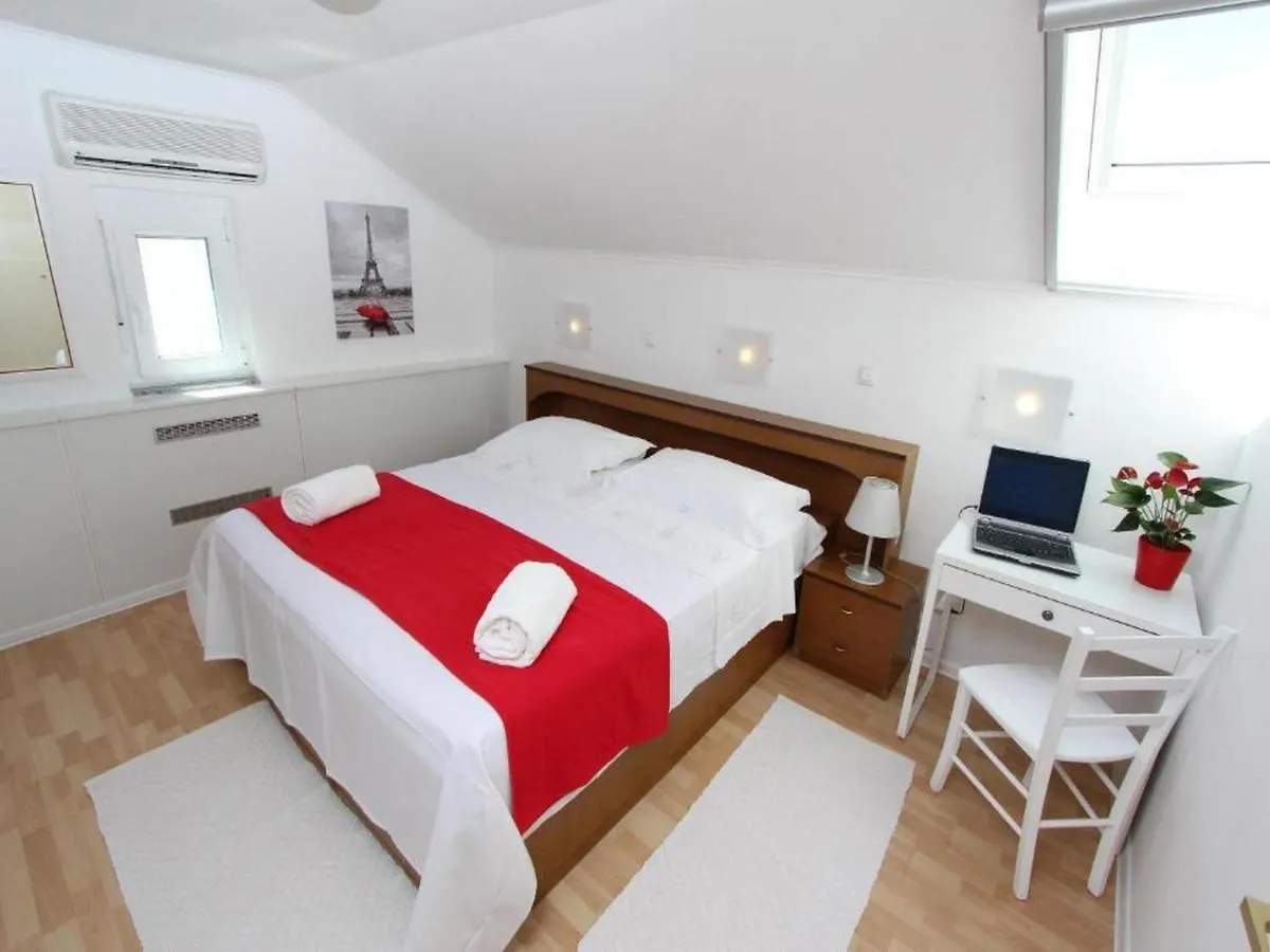 Apartments Frane Rovigno