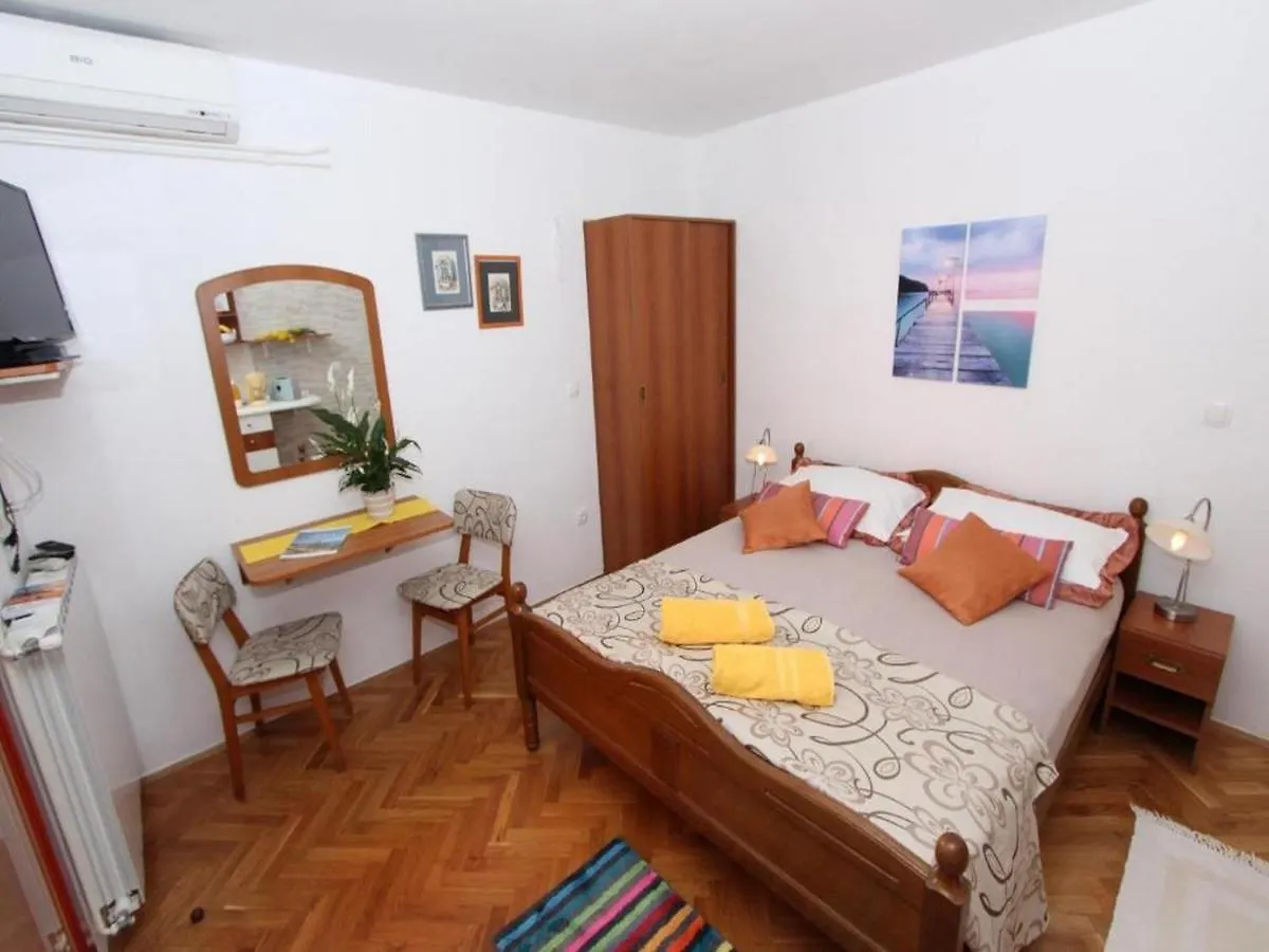 Apartments Frane Rovigno