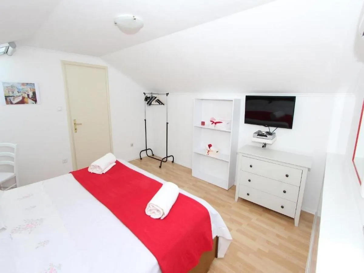Apartments Frane Rovigno