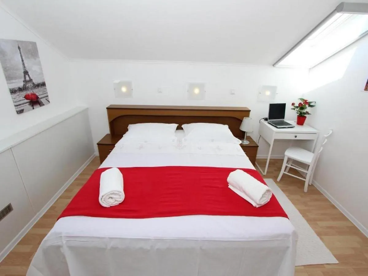 Apartments Frane Rovigno